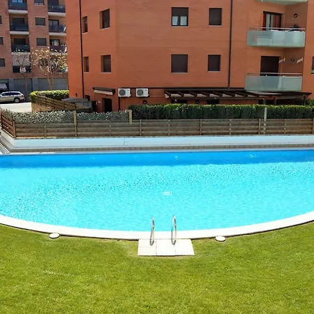 Apartment Naiss Garden Family