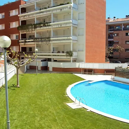 Διαμέρισμα Naiss Garden Family